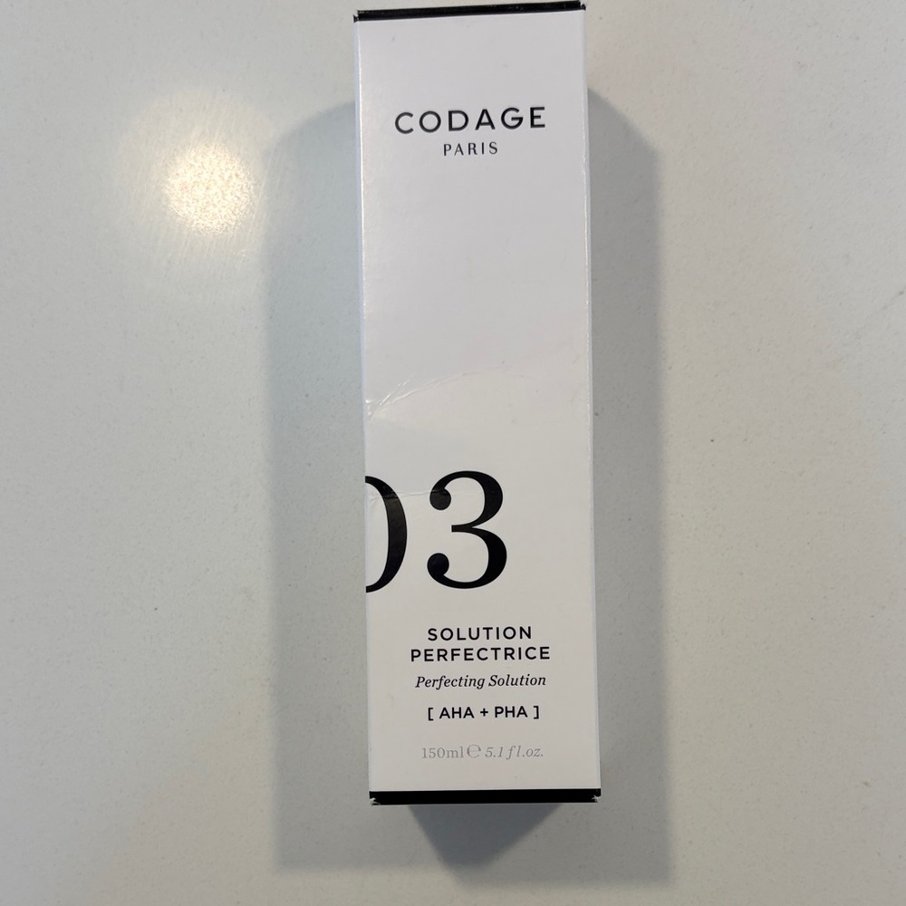 Solution Perfectrice Cleanser - White